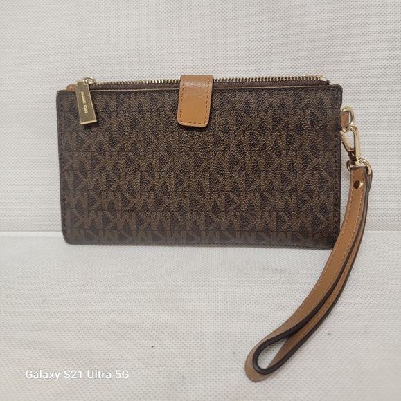 MICHAEL‎ KORS LEATHER WALLET CLUTCH - Picture 1 of 5